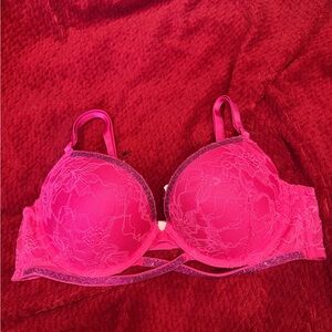 Victoria’s Secret push up bra